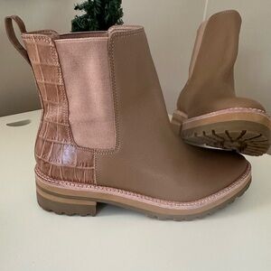 Kaanas Brown Ankle Boots
